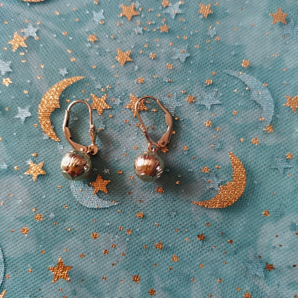 Solid 14k Yellow Gold Leverback Earrings